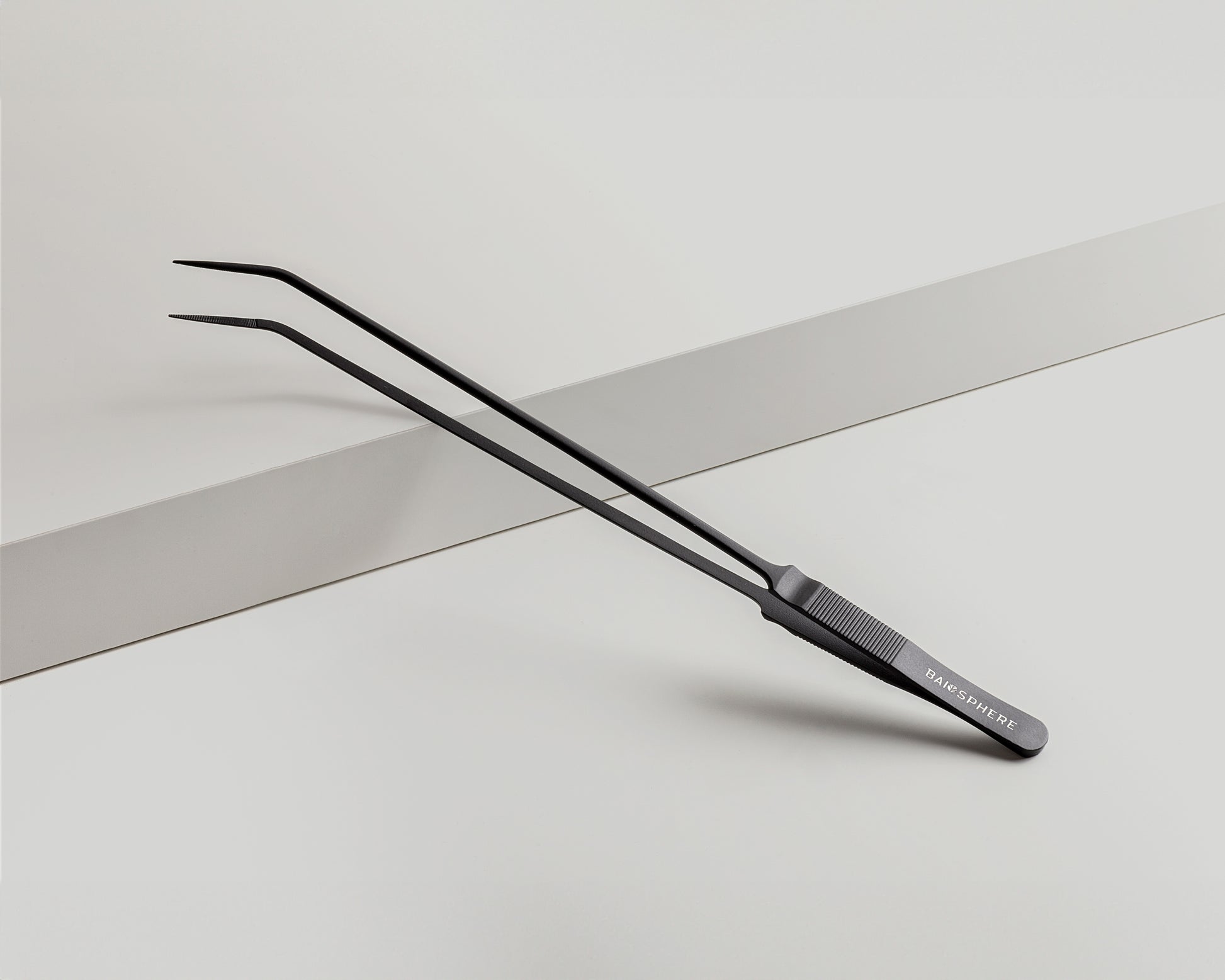 Baiosphere scaping tools curved tweezers in black